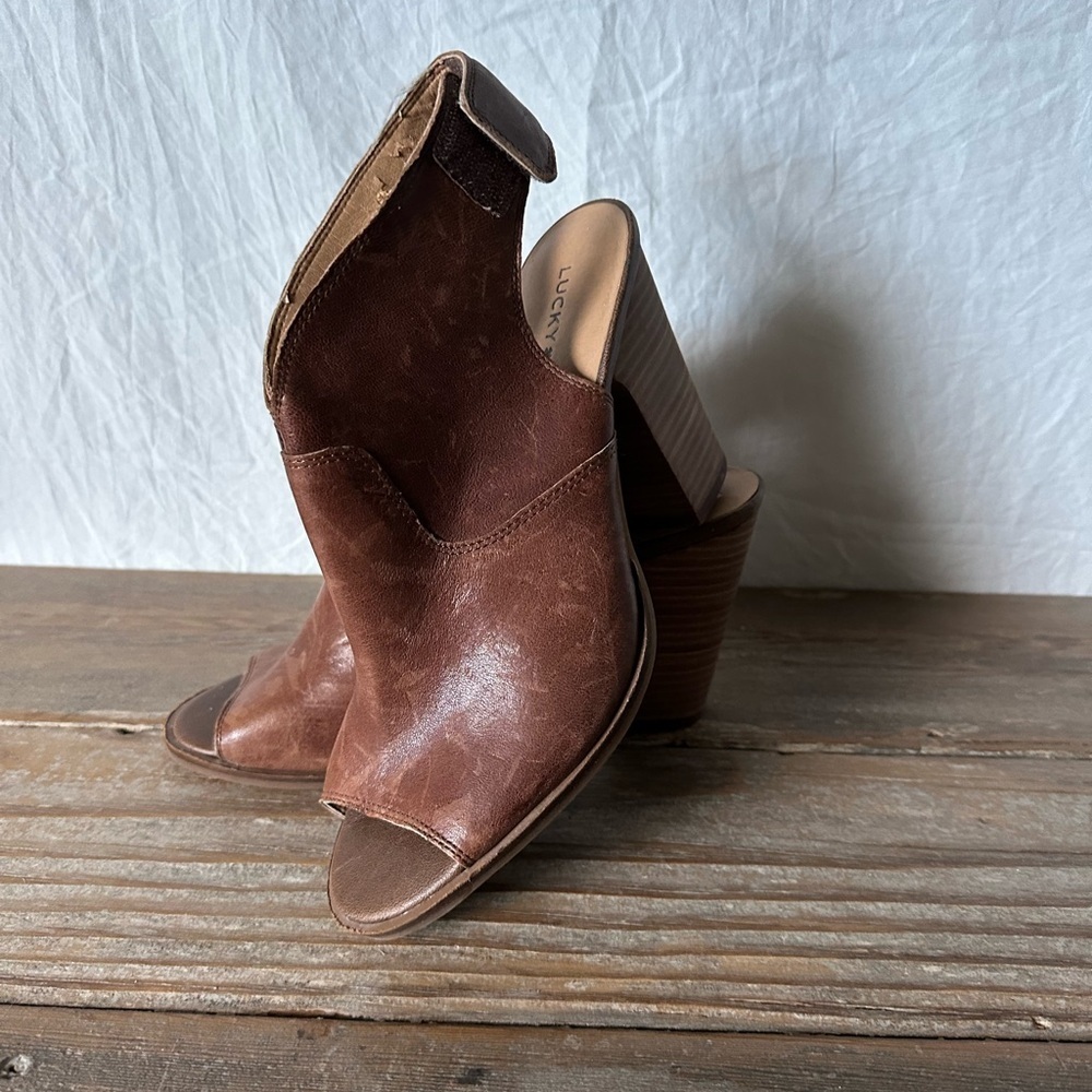 Lucky shoes, size 9